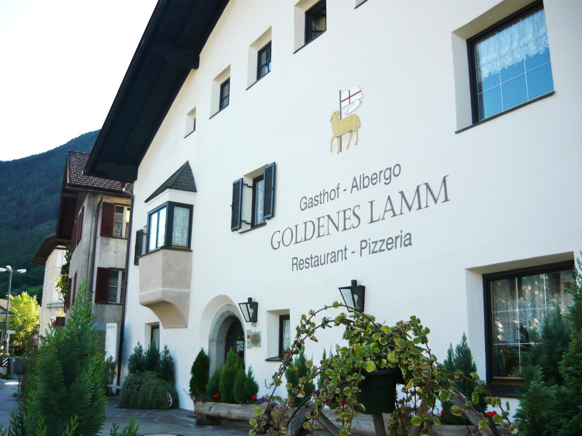 Gasthof Goldenes Lamm Vahrn Exterior photo
