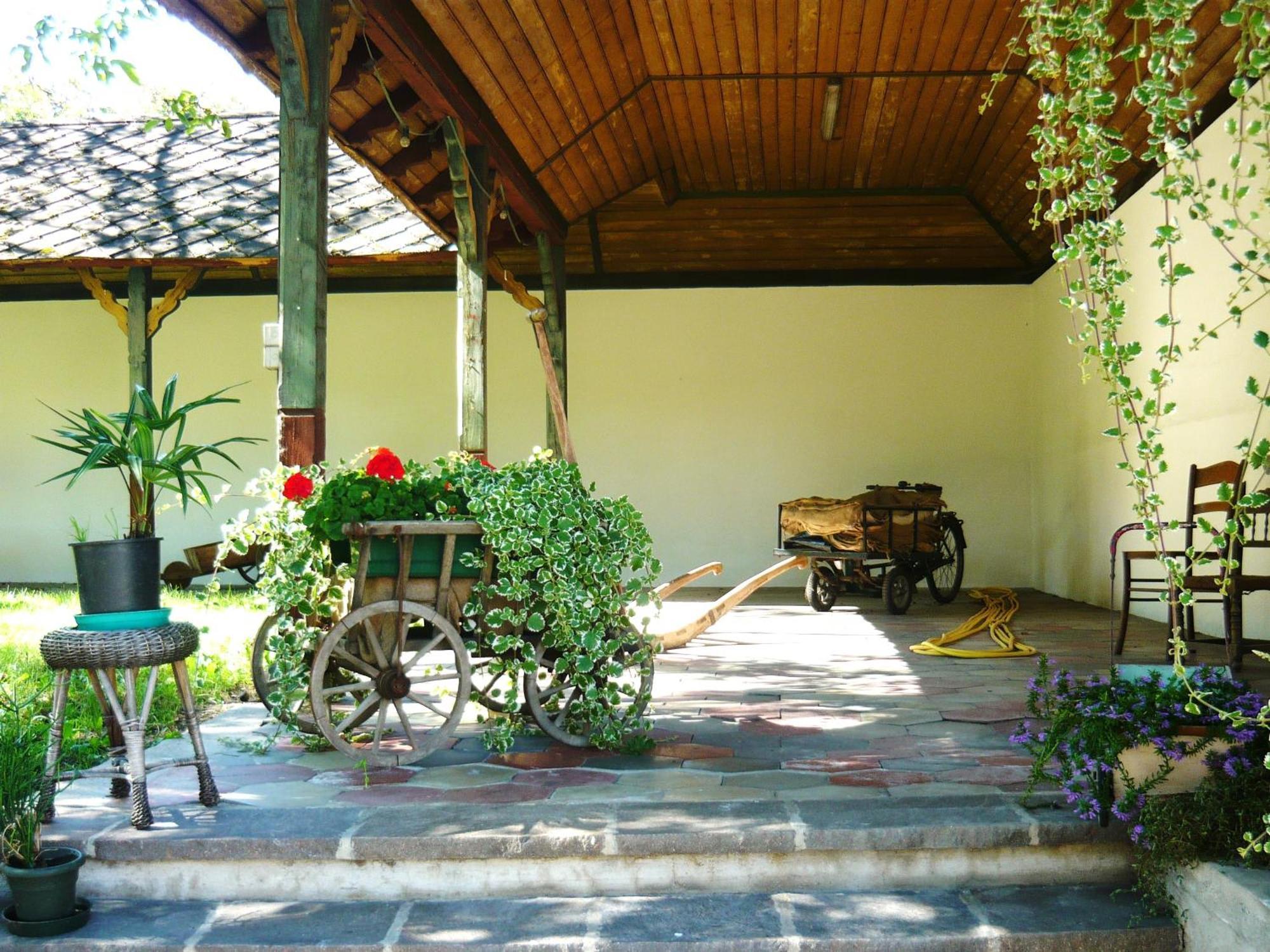 Gasthof Goldenes Lamm Vahrn Exterior photo